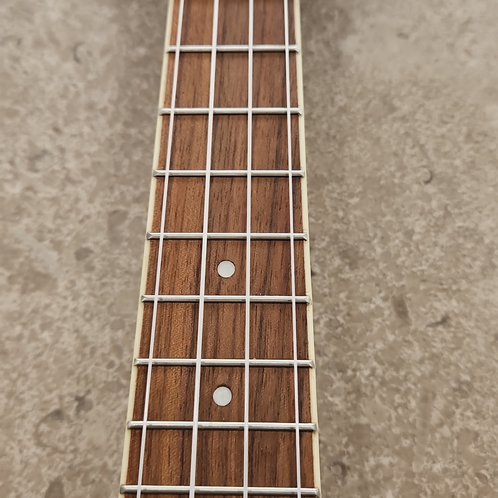 Natural Wood Ukulele with Light Brown Neck - Picture 4 of 14
